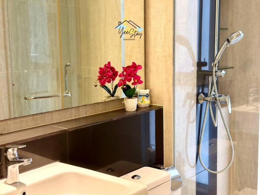 The Shore Residences 6-10pax/tv Videogame Apartment