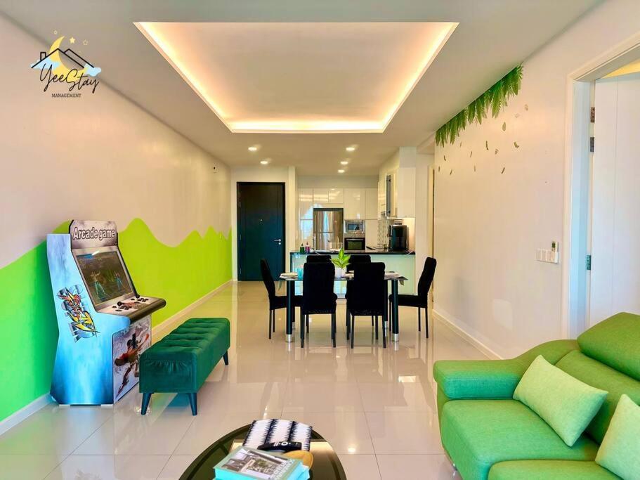 The Shore Residences 6-10pax/tv Videogame Apartment