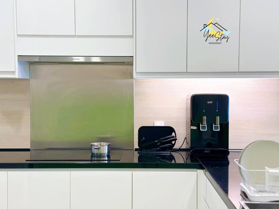 Apartment The Shore Residences 6-10pax/tv Videogame Malacca
